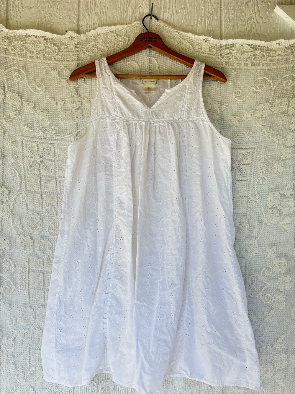 Lightweight White Eyelet Cotton Chemise Slip / Nightgown Large Cotton